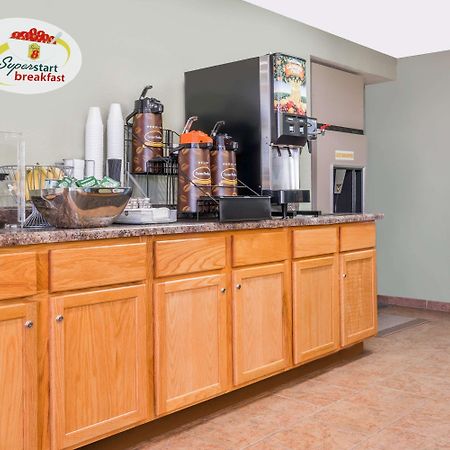מלון Super 8 By Wyndham מנקאטו מראה חיצוני תמונה