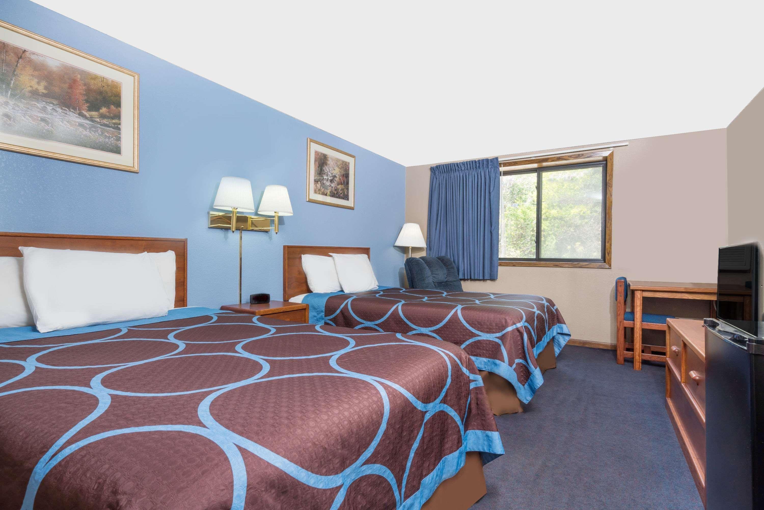 מלון Super 8 By Wyndham מנקאטו מראה חיצוני תמונה